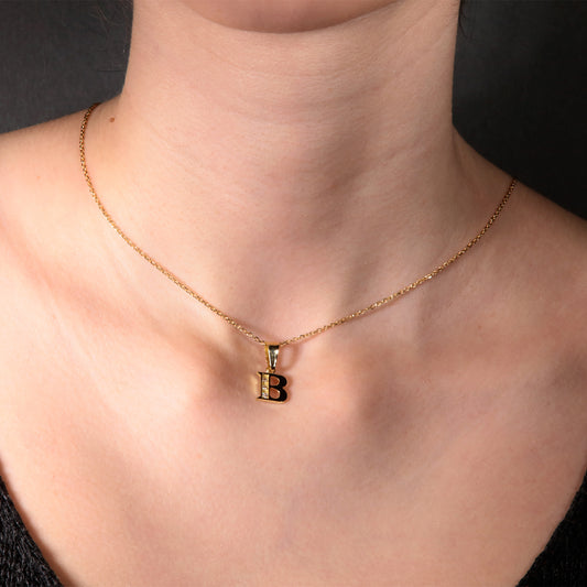 Colgante Inicial Oro 18K & Circonitas
