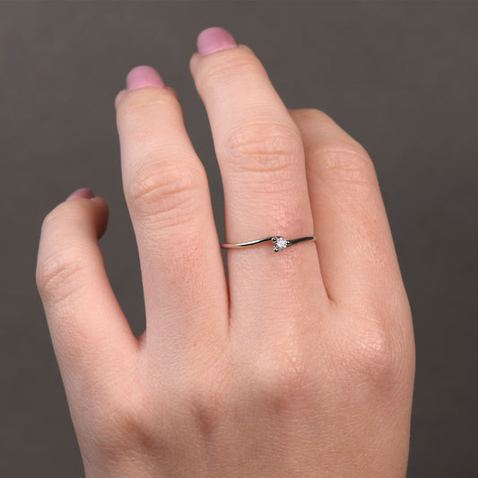 Anillo Solitario Oro Blanco 18K y Brillante