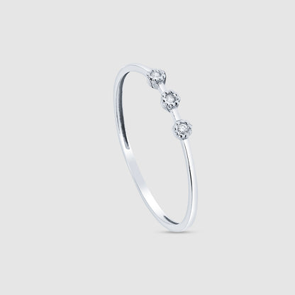 18K White Gold and Diamond Ring