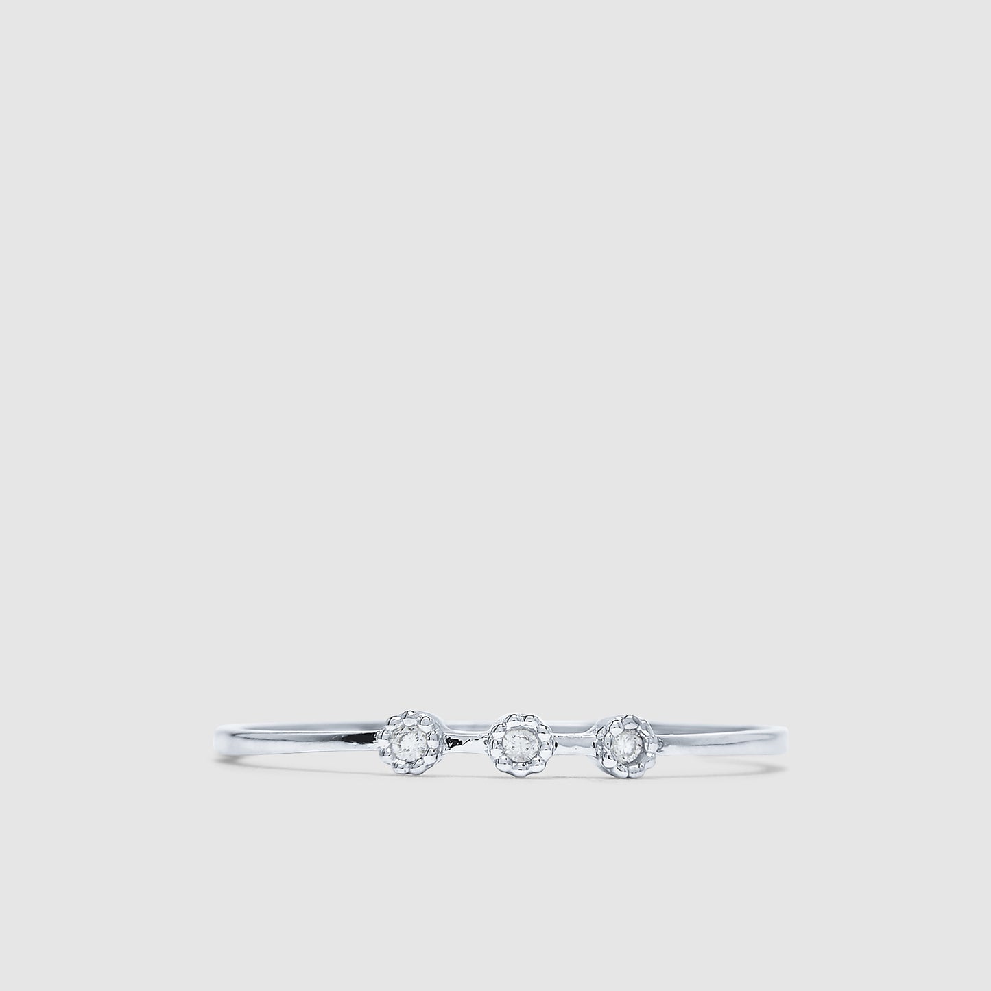 18K White Gold and Diamond Ring