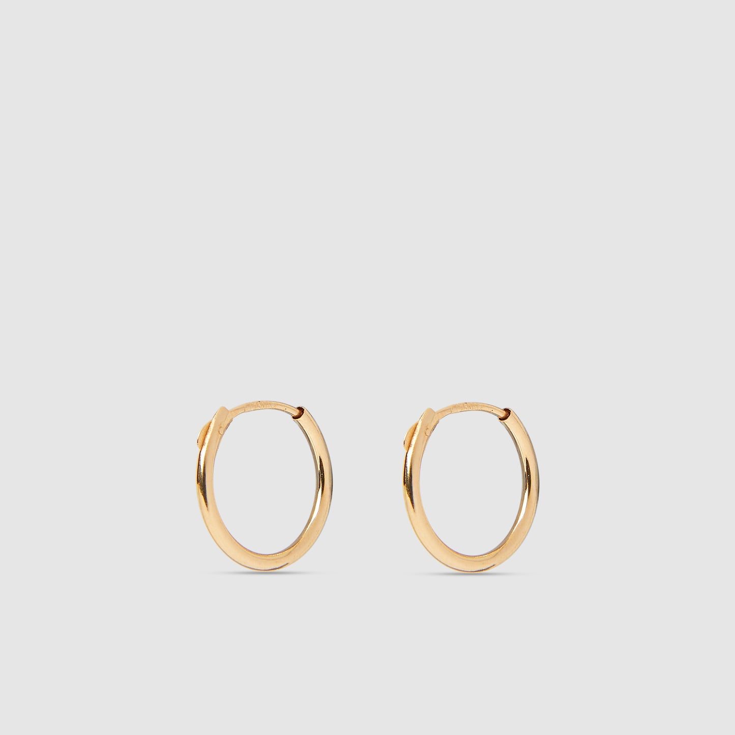 Smooth 18K Gold Hoop Earrings