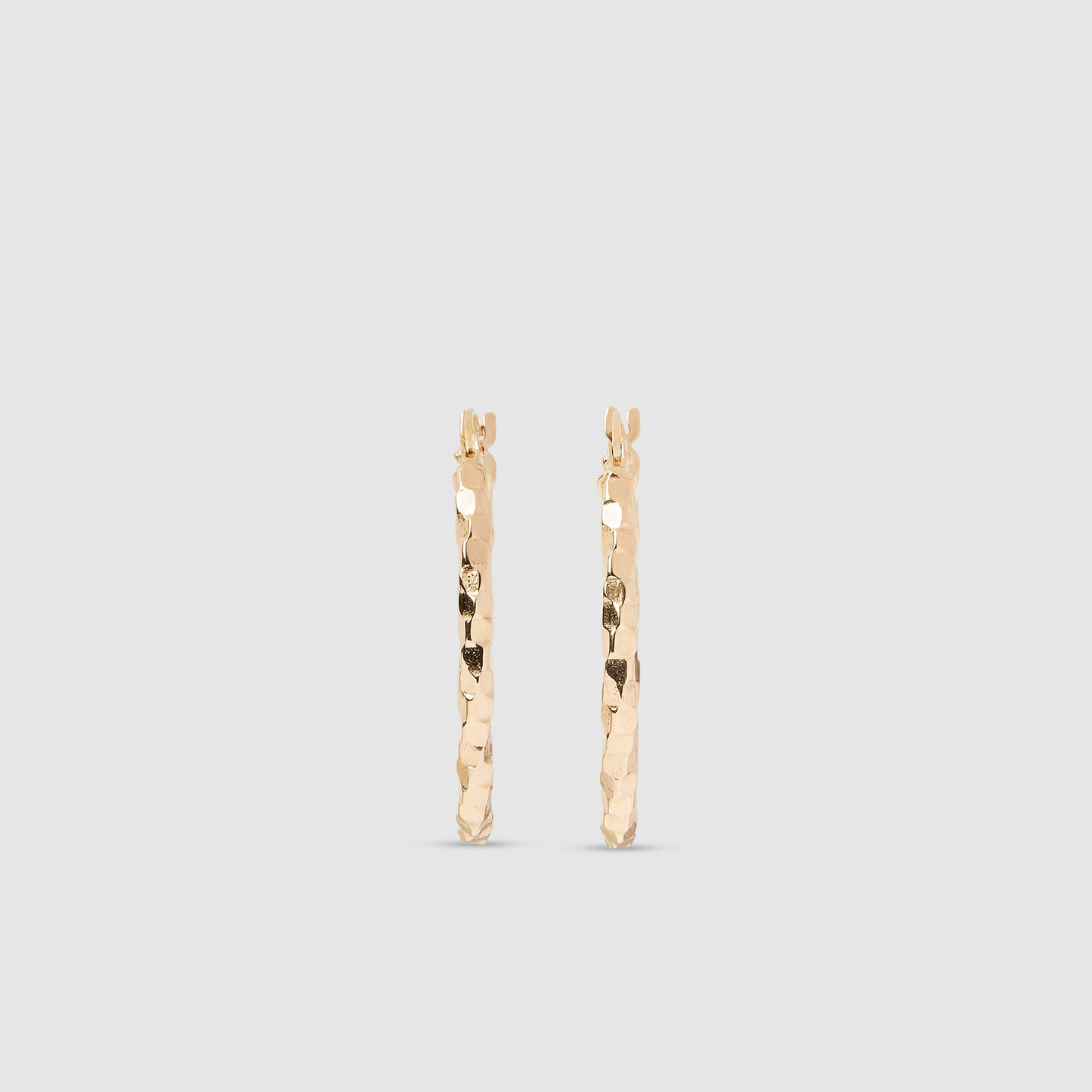 18K Gold Oval Hoop Earrings