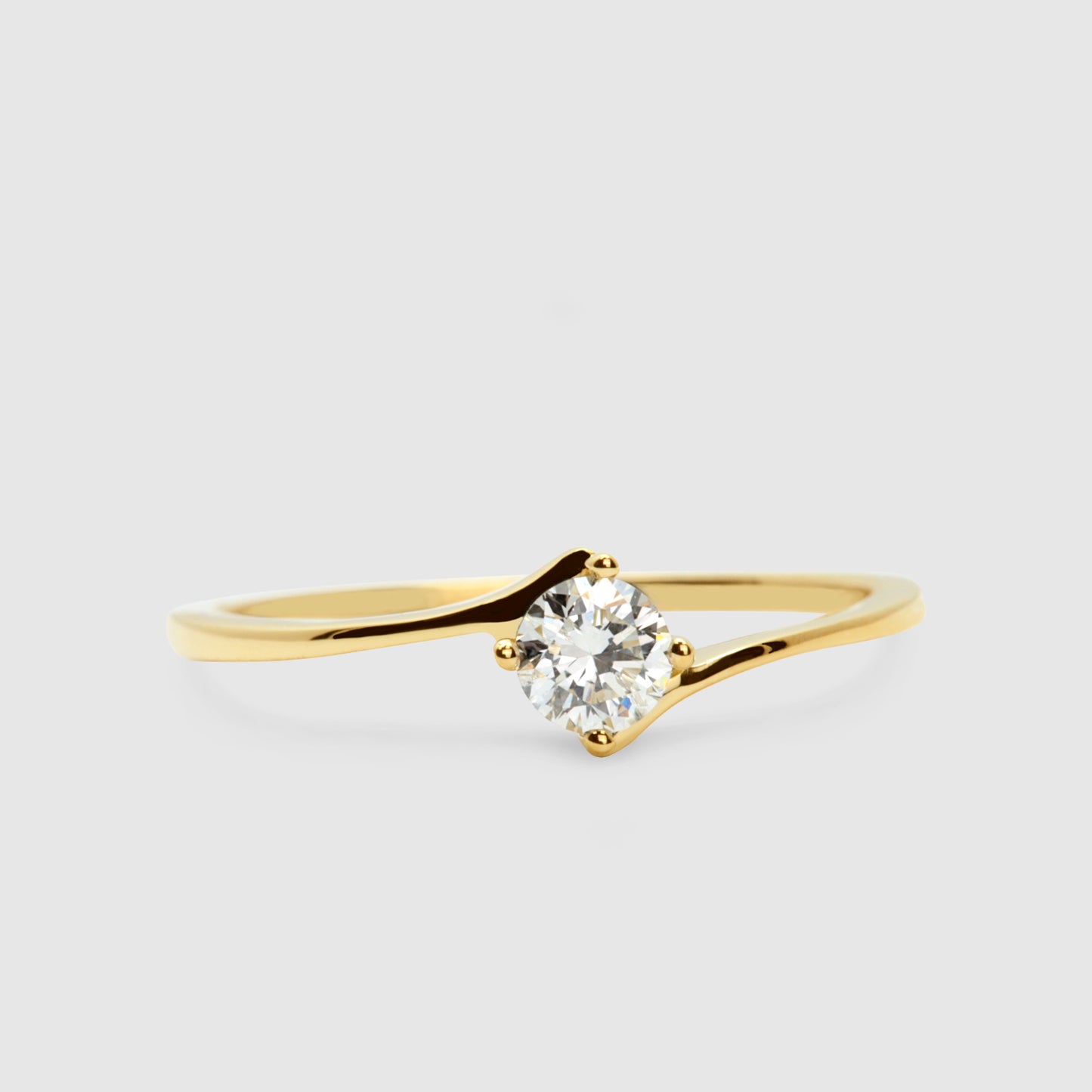 Anillo Solitario Oro 18K y Brillante