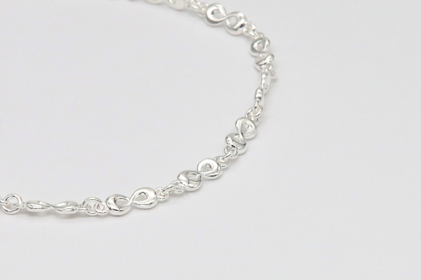 925 Silver Bracelet with infinity motifs